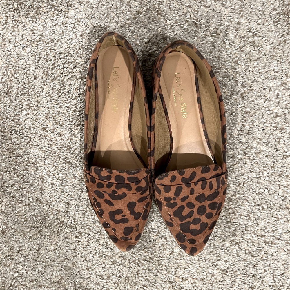 Leopard pointy toe flats